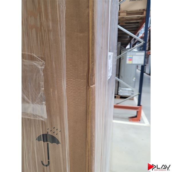 Liebherr CBNsda 5723 poškodená