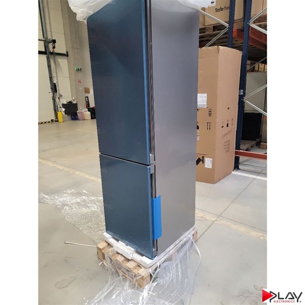 Liebherr CBNsda 5723 poškodená