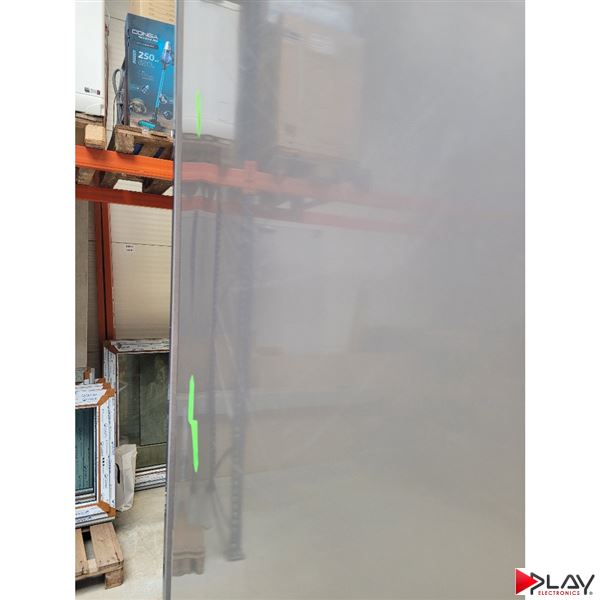 Liebherr CBNsda 5723 poškodená