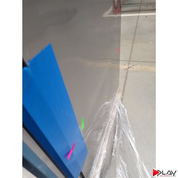 Liebherr CBNsda 5723 poškodená