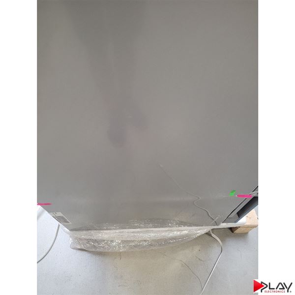 Liebherr CBNsda 5723 poškodená